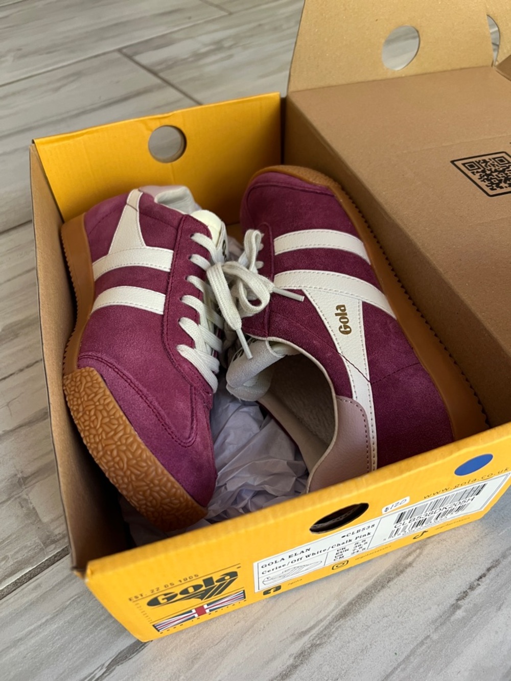NEW Gola Elan Trainers 7.5 W NIB Cerise Burgundy Pink Off White
